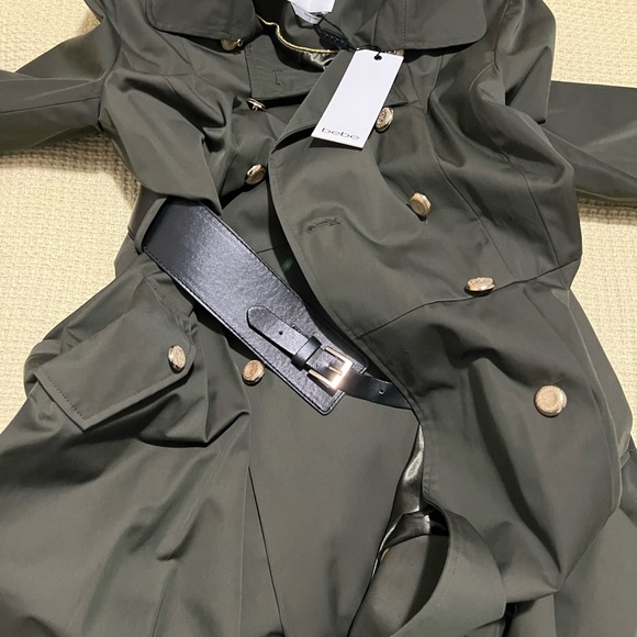 Brand new Bebe pleated coat - Picture 5 of 8